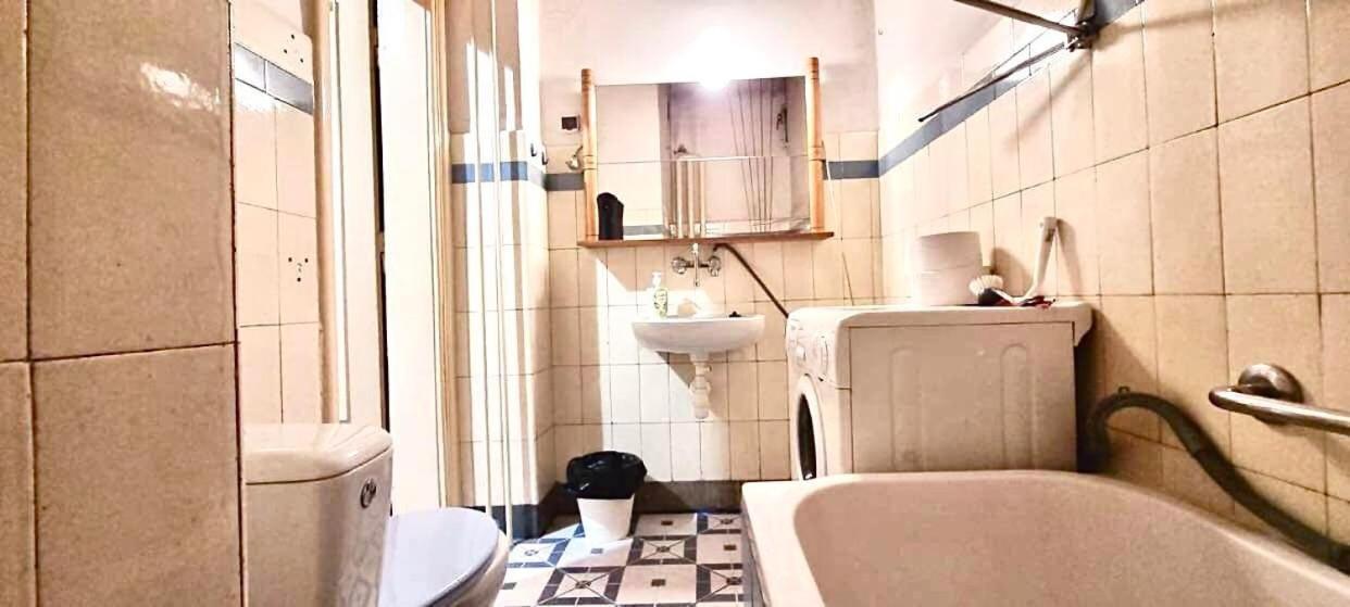 Studio Retro Next To The Market Square In Krakow Apartment Bagian luar foto